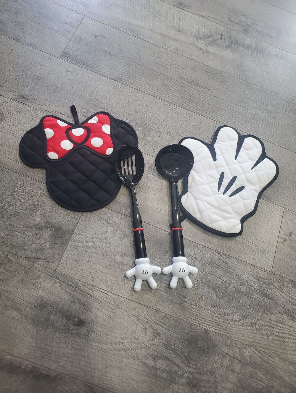 Disney Mickey Mouse Kitchen Utensils